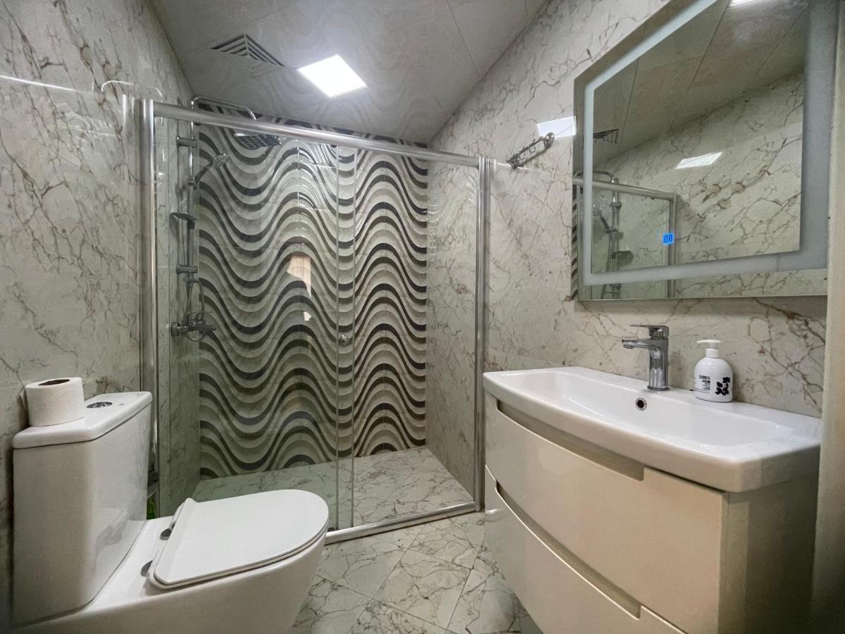 Luxe Azure Apartment バクー エクステリア 写真